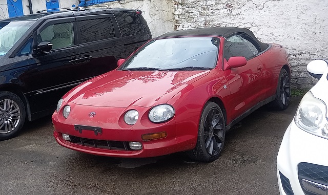 Toyota-Celica Electric roof  Conertible ST2.0 -Imported in 2007 fair condition 